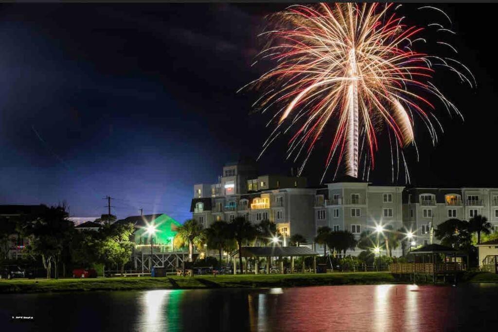 Beachfront-Boardwalk-Elevator-Pool-Free Parking For 2 Cars! Villa Carolina Beach Exterior photo